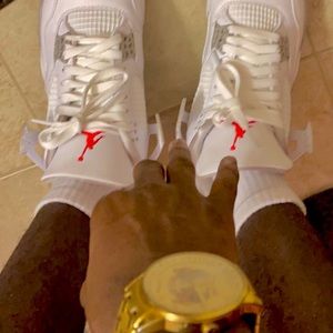 Meet your Posher, Latrelle